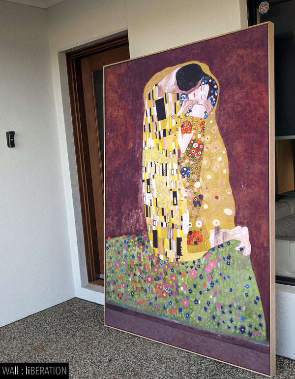 Gustav Klimt - The kiss #2143